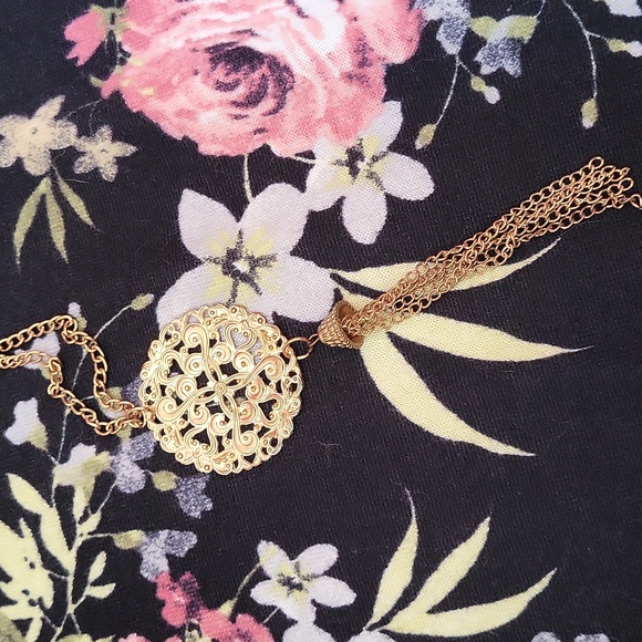 Vibe Sportswear Floral Dress (M) - Picture 4 of 5